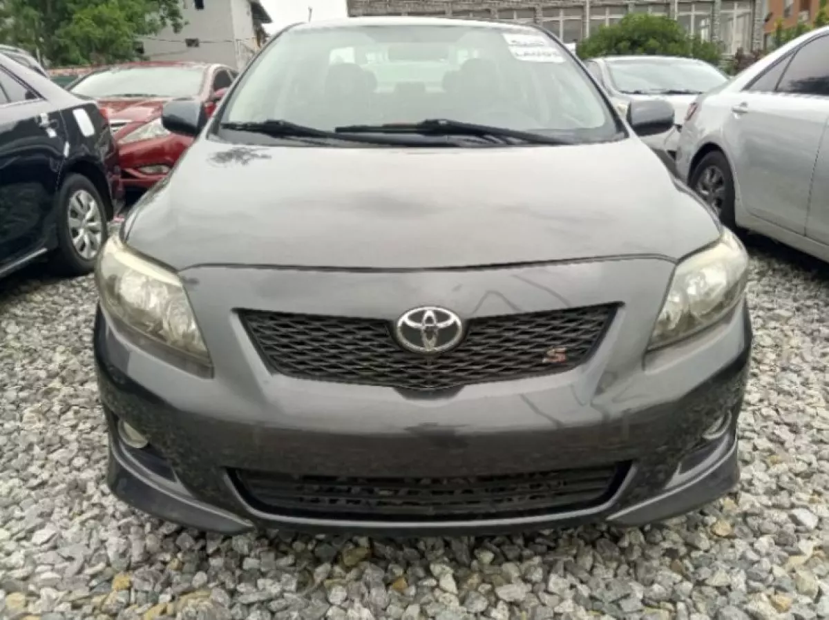 Toyota Corolla Sport - 2010