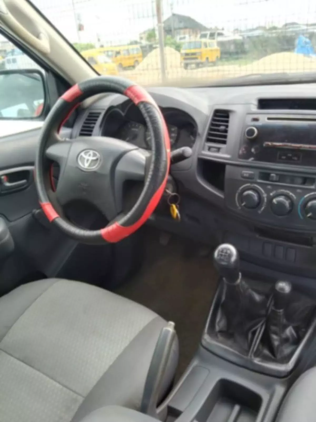 interiorFront