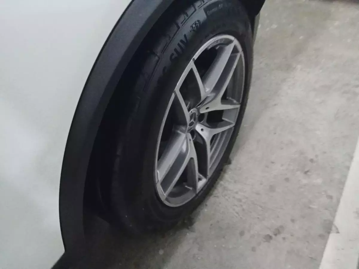 tyre0