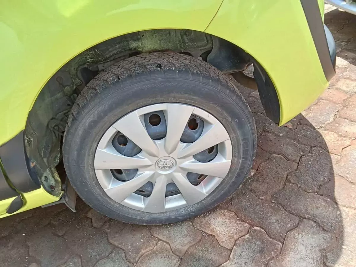 tyre1
