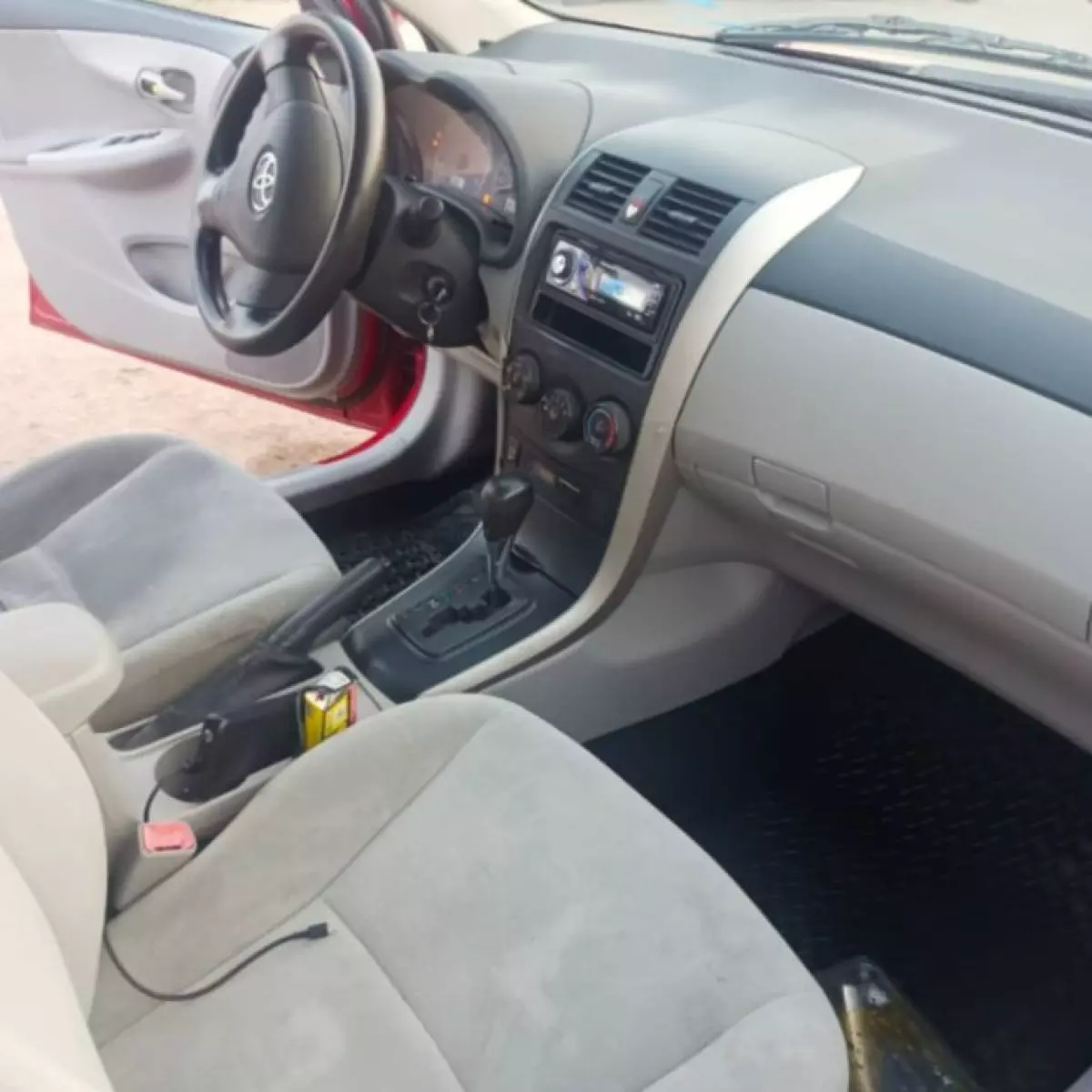 interiorFront