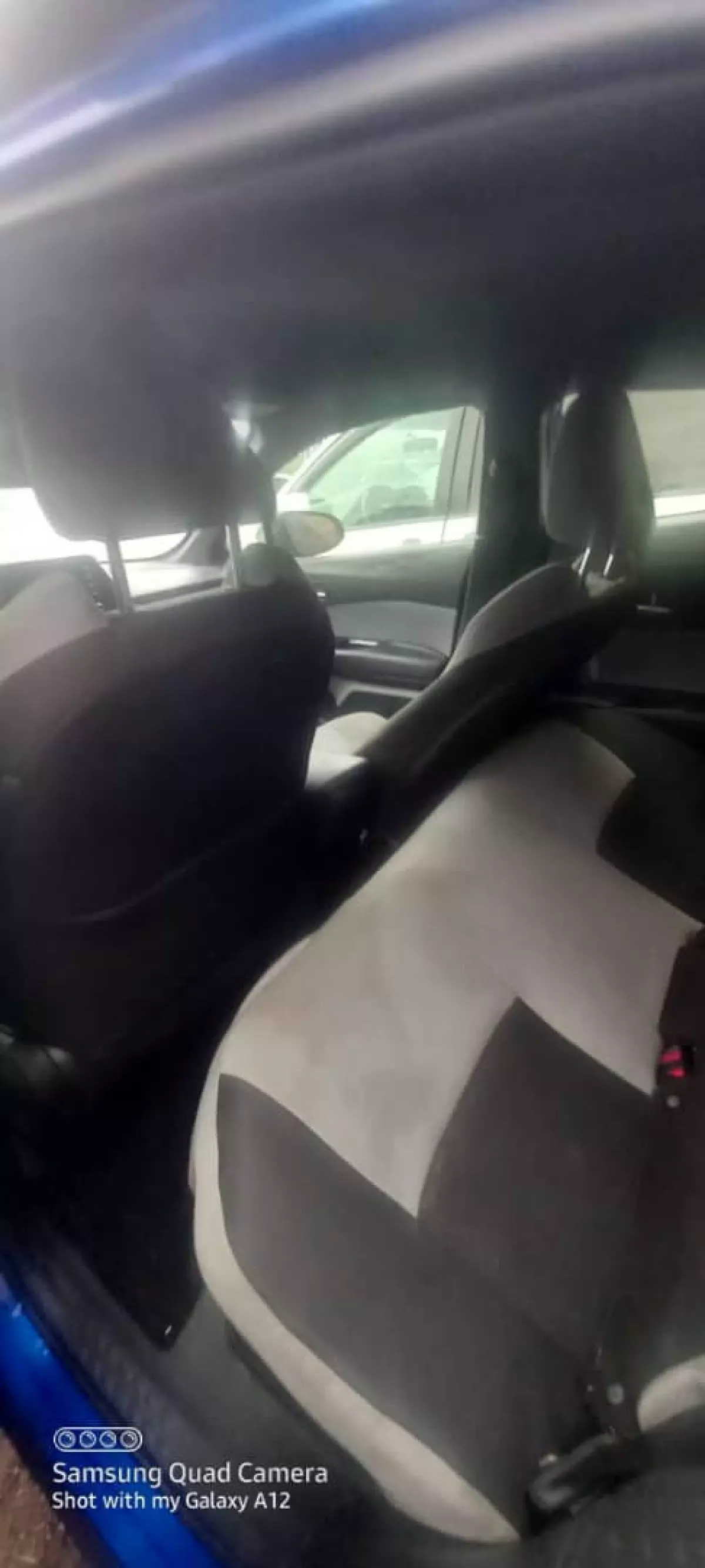 frontInteriorSeat