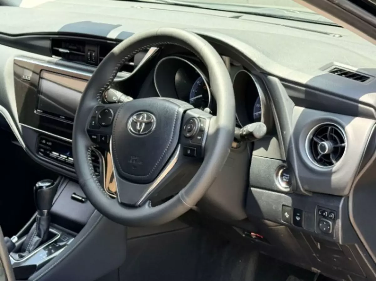 interiorFront