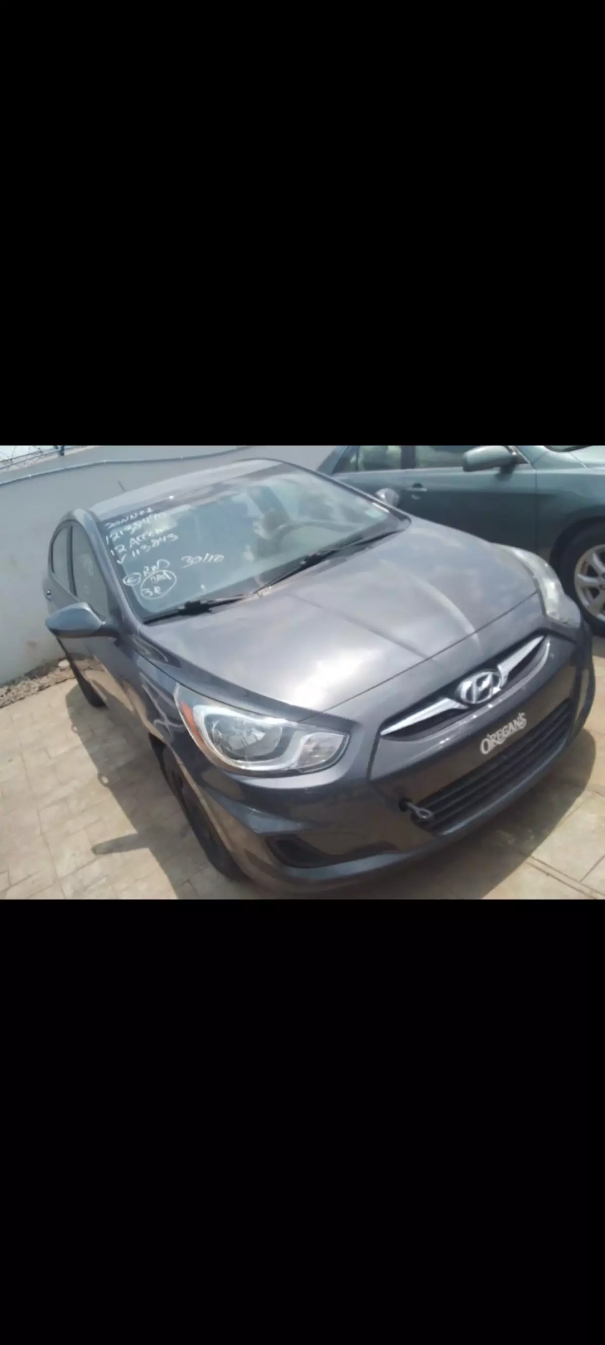 Hyundai Accent - 2011