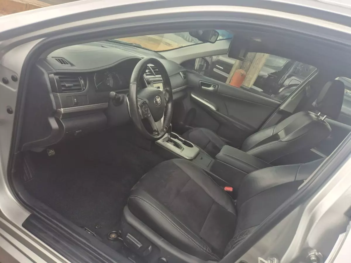 frontSeatInterior