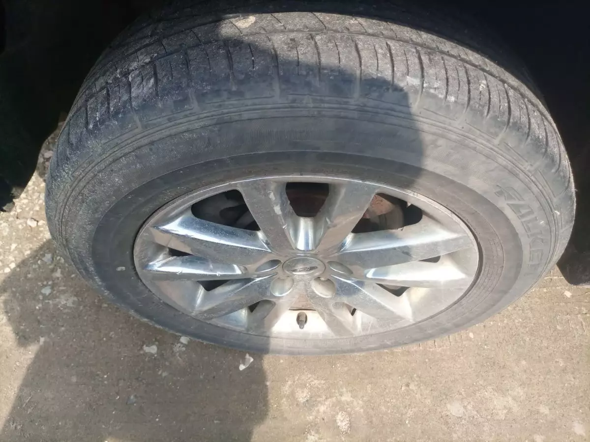 tyre0