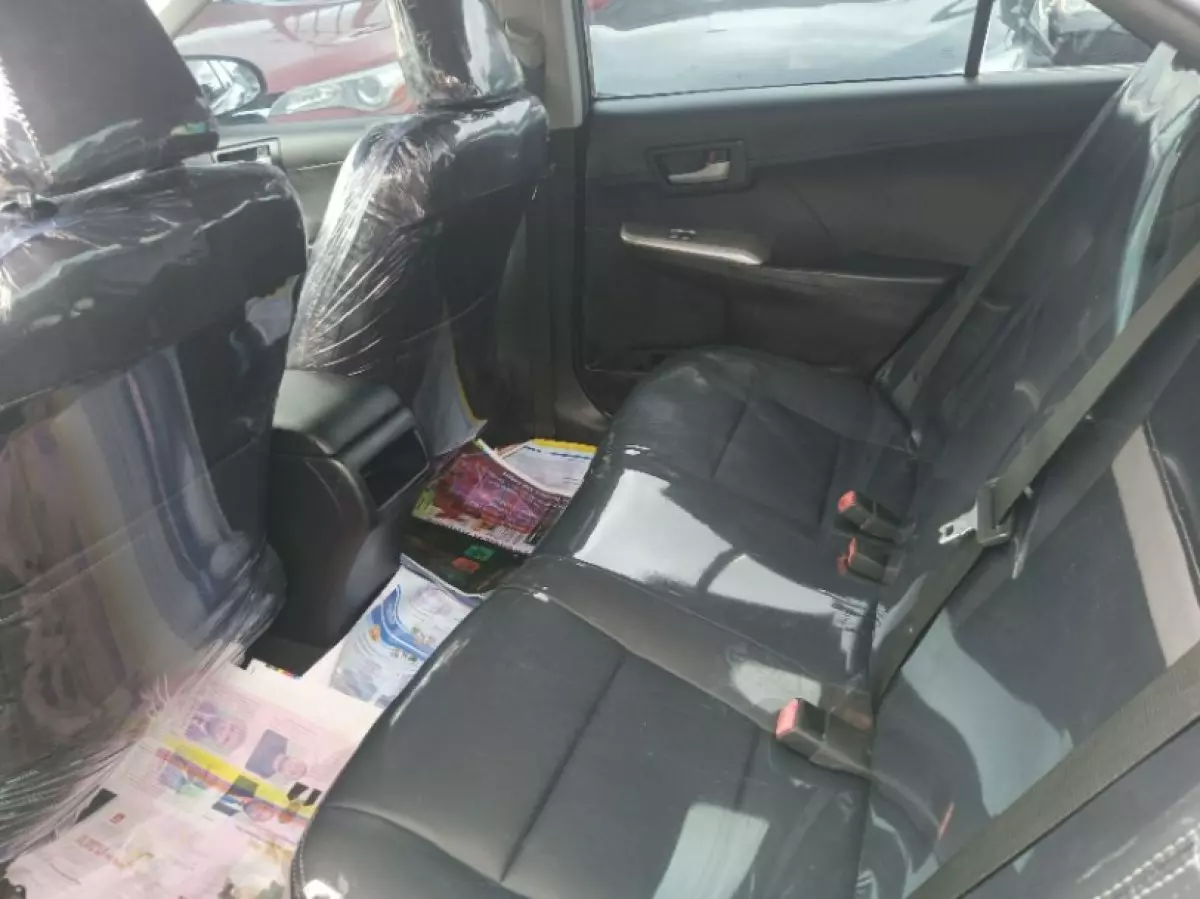 interiorBack