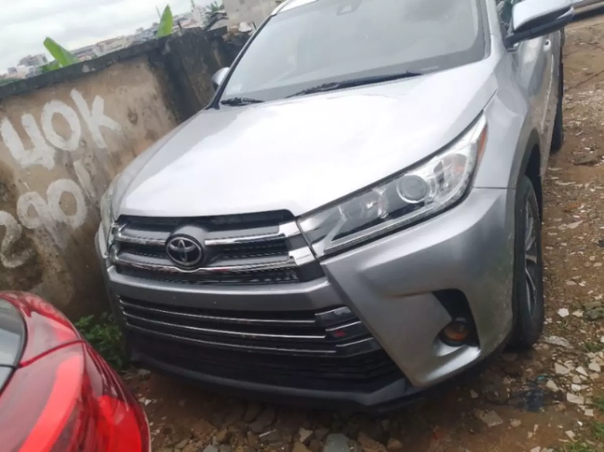 Toyota Highlander - 2017