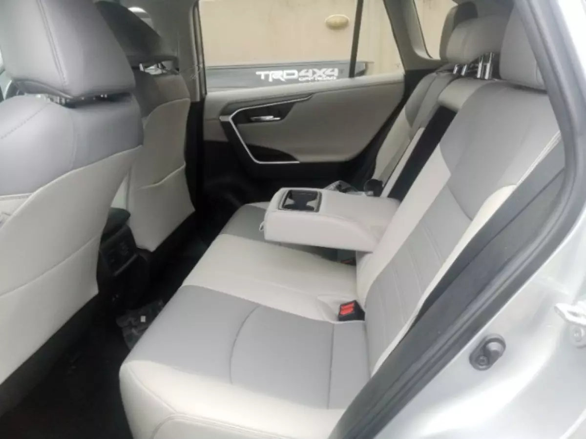 interiorBack