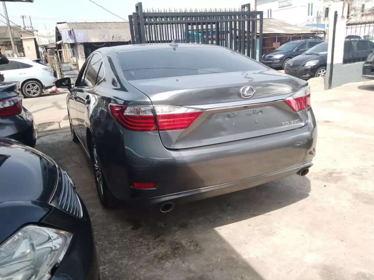 car Left Back