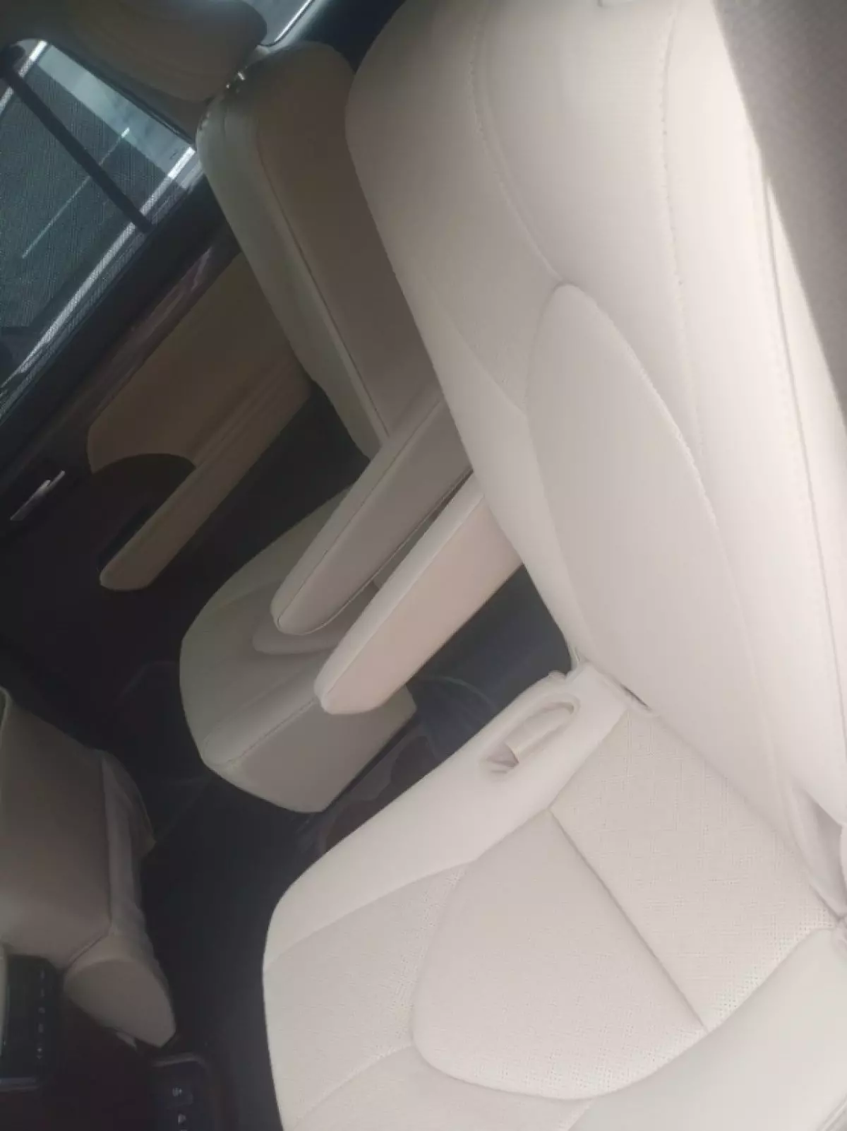 interiorBack