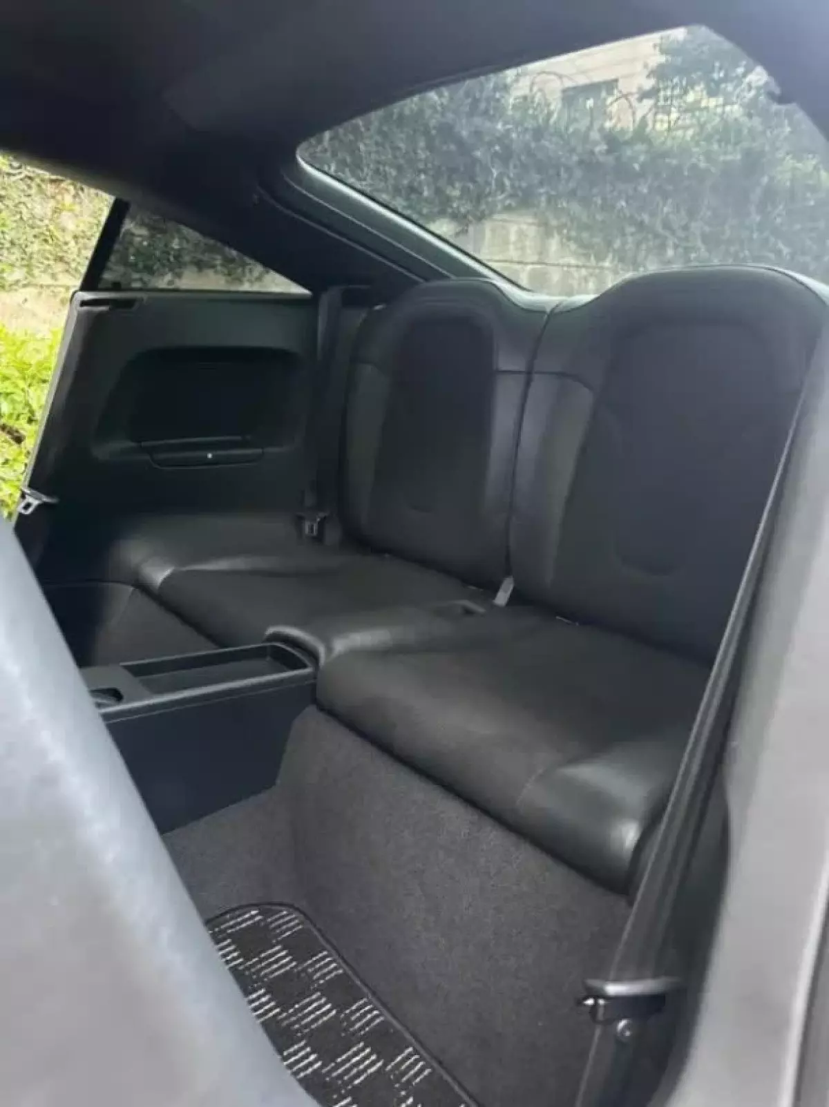 interiorBack