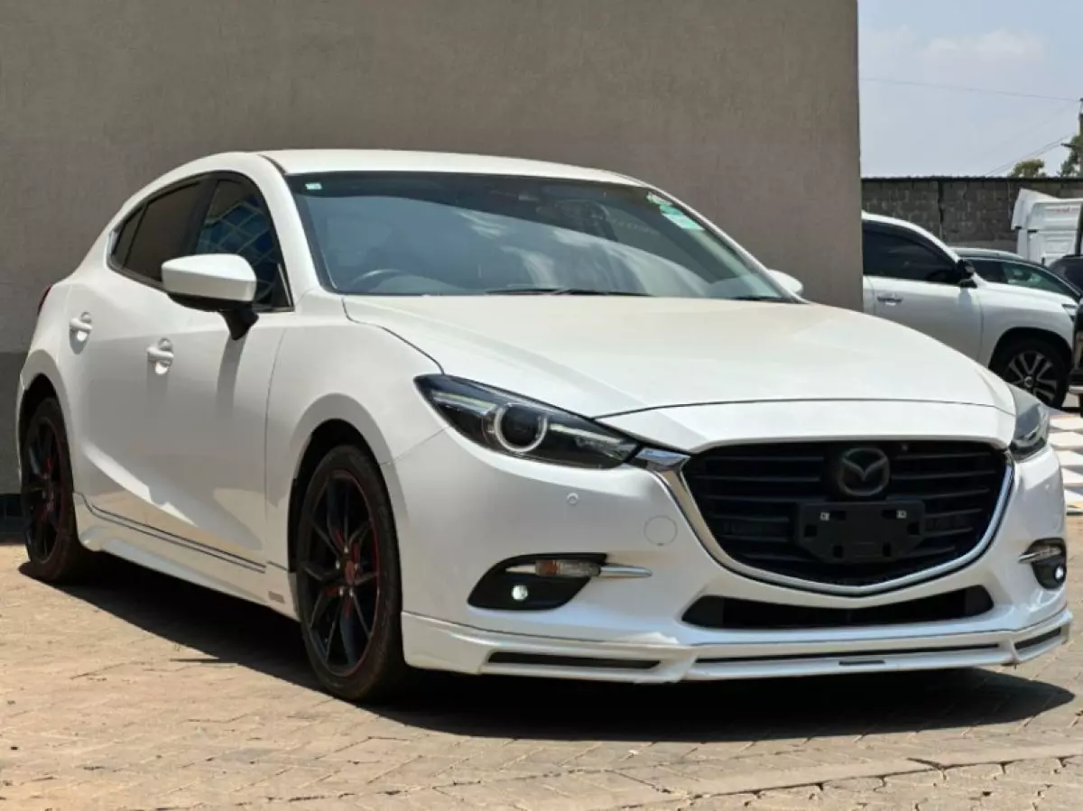 Mazda Axela  - 2018