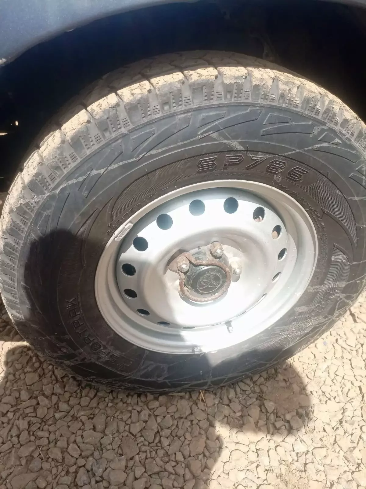 tyre1
