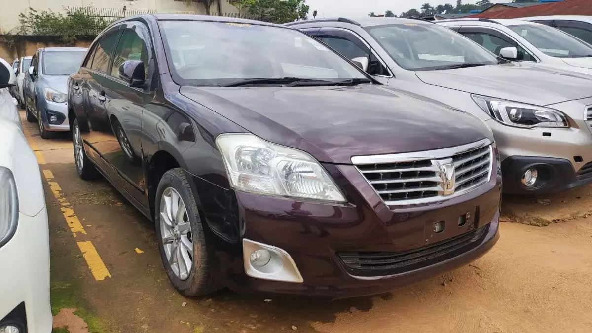 Toyota Premio  - 2010