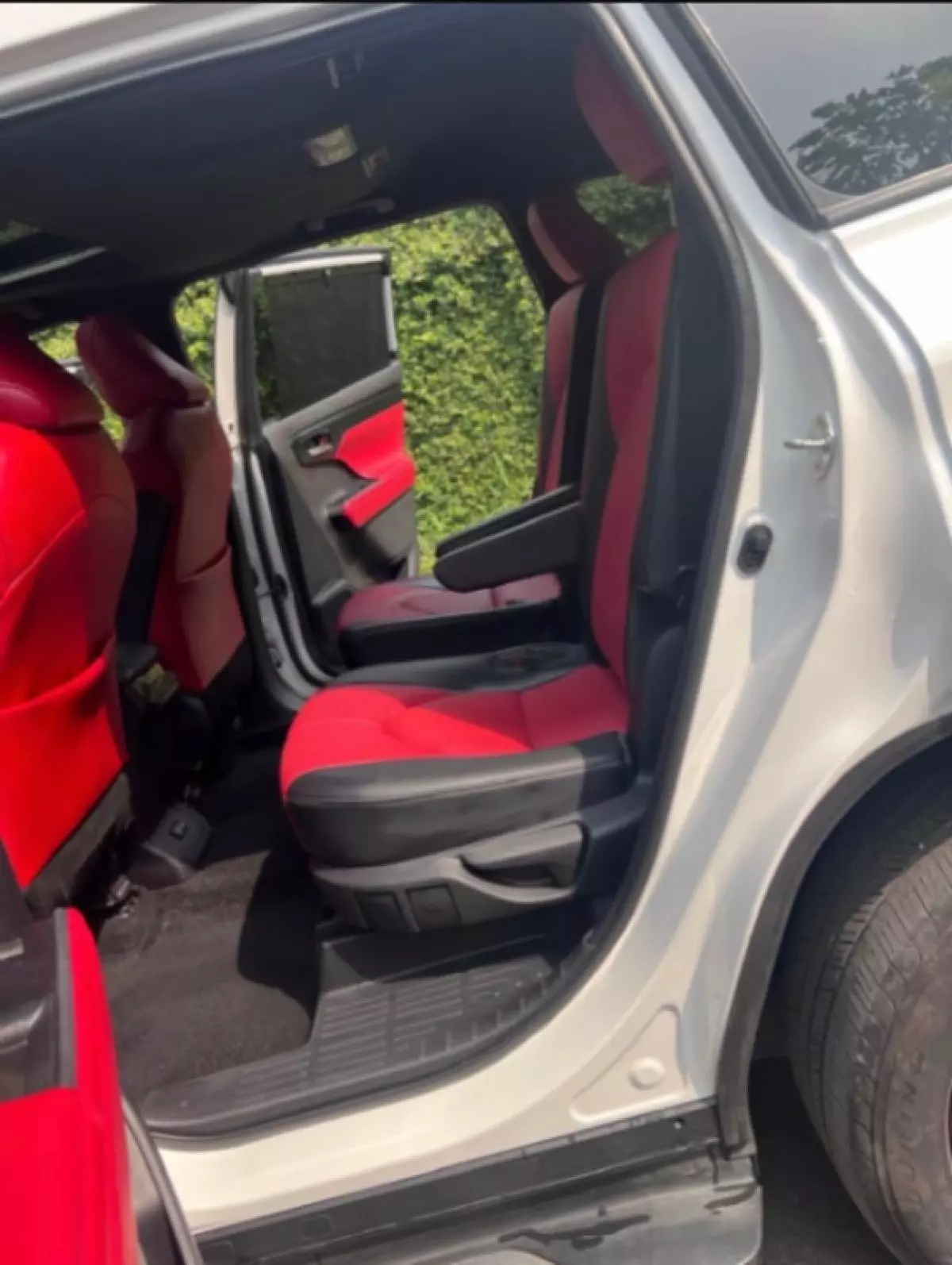 interiorBack