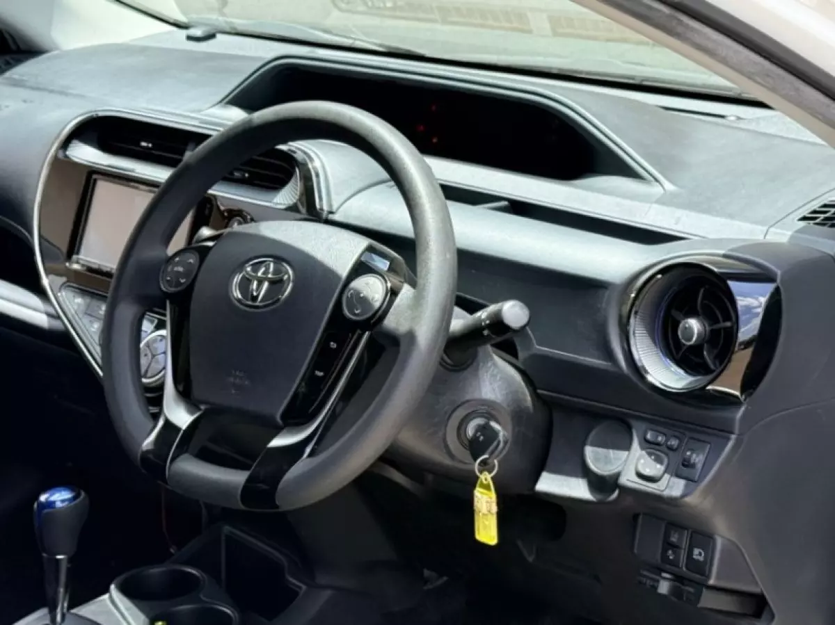 interiorFront