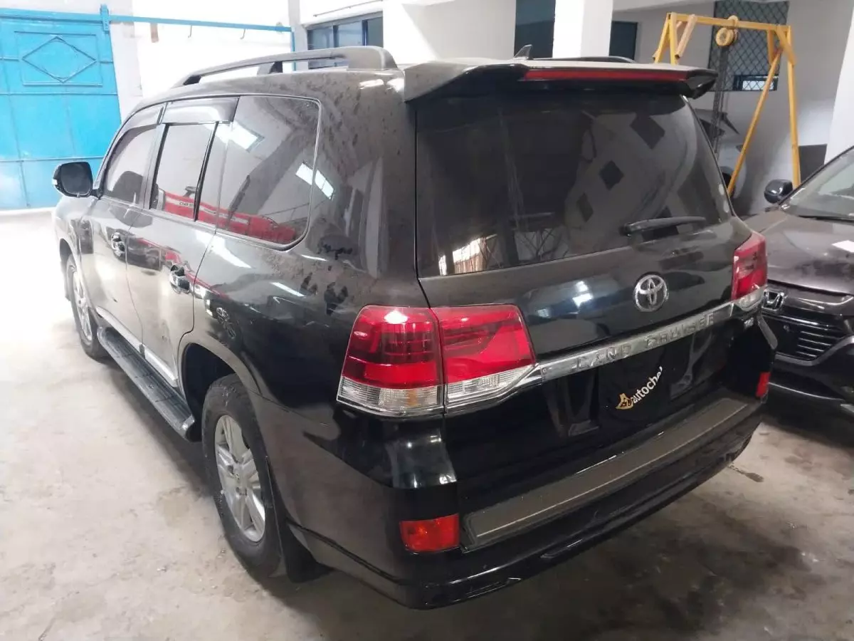 car Left Back