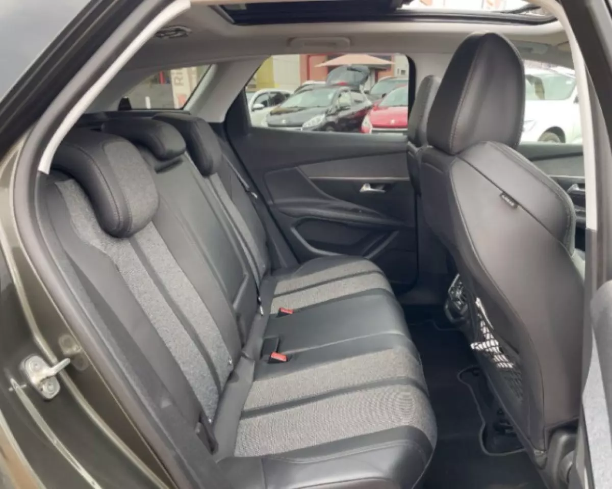 interiorBack
