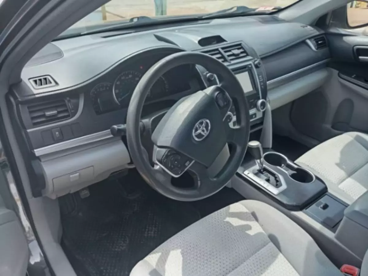 interiorFront