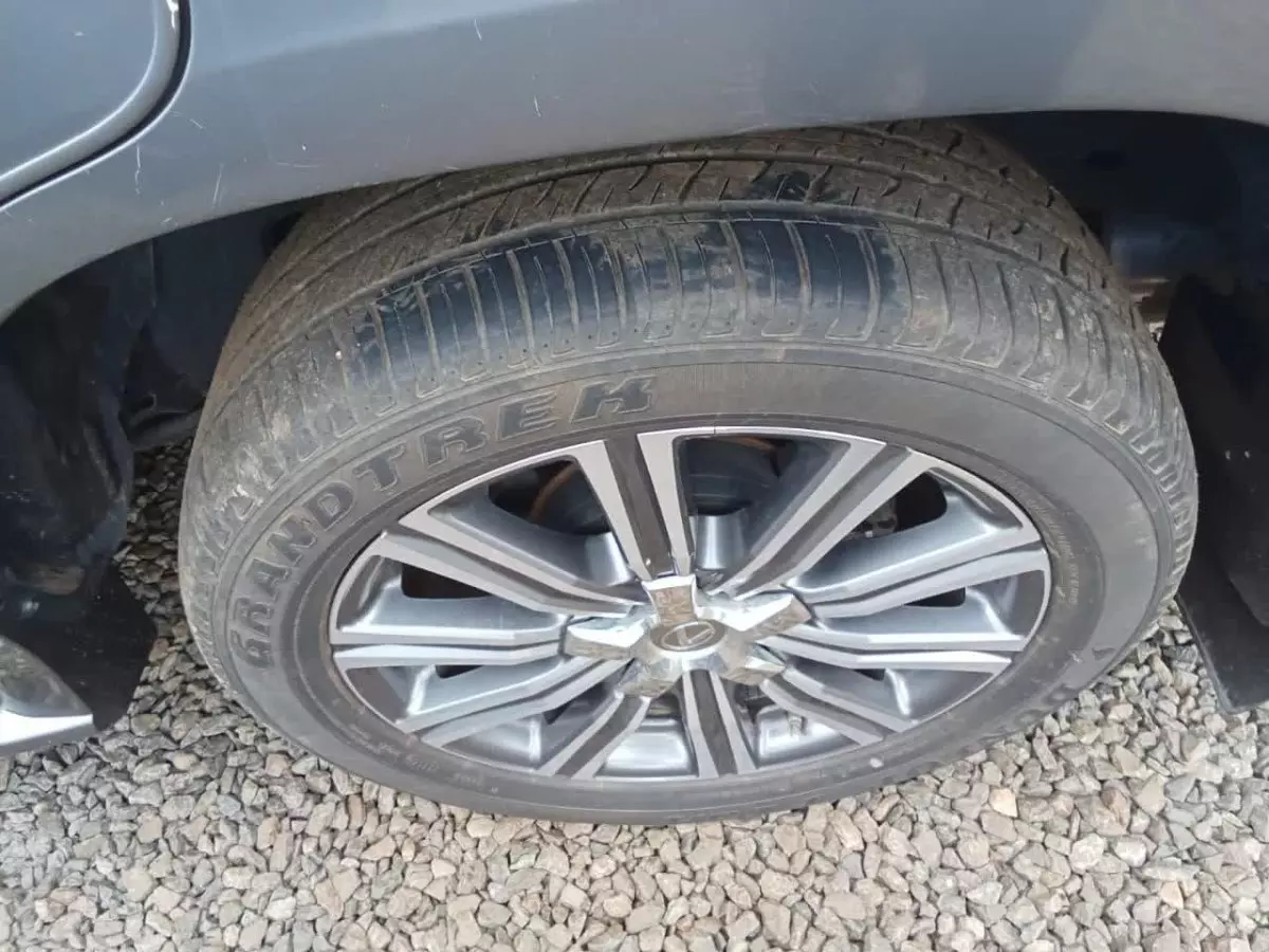 tyre2