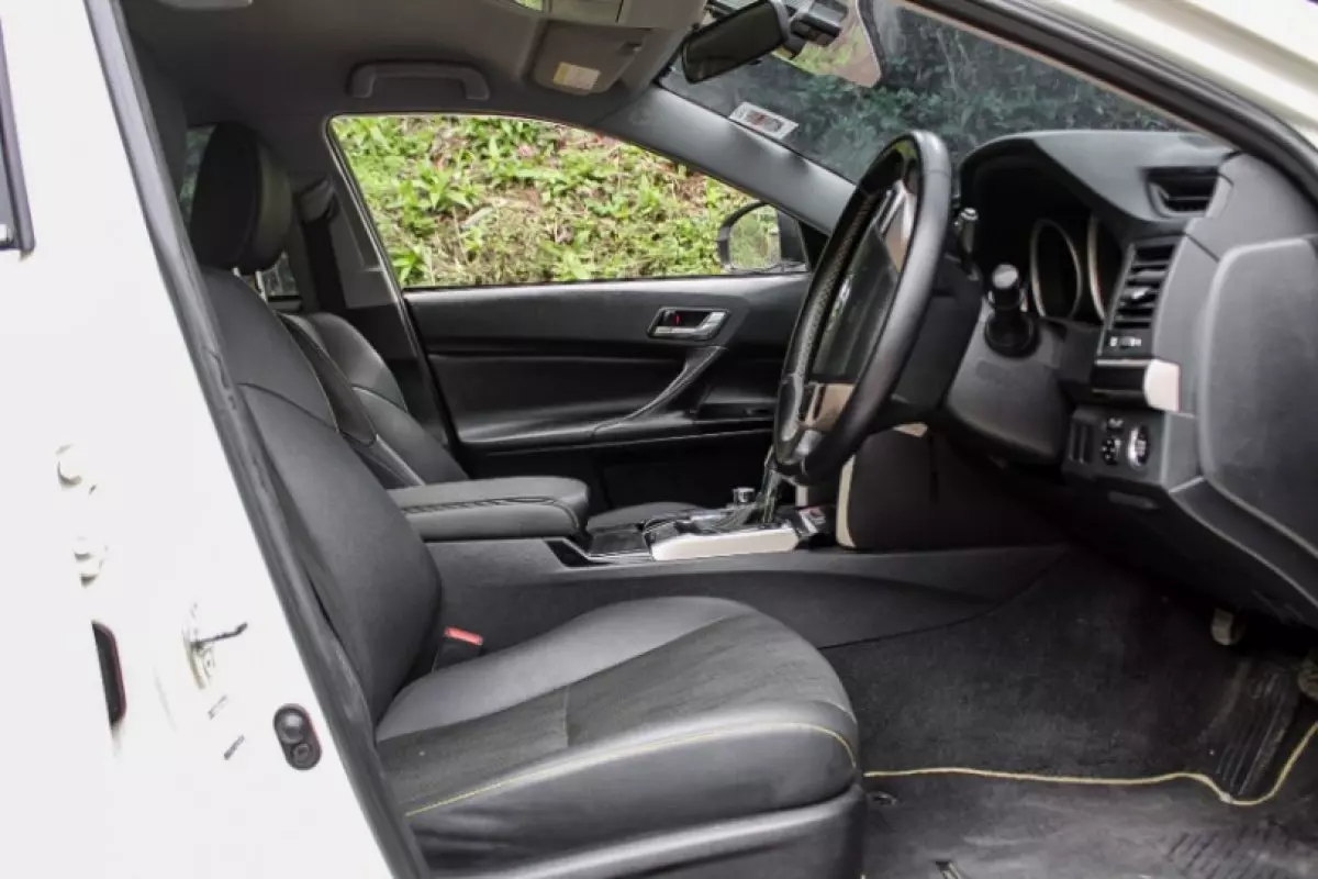interiorBack