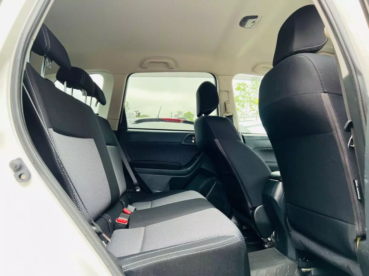 interiorBack