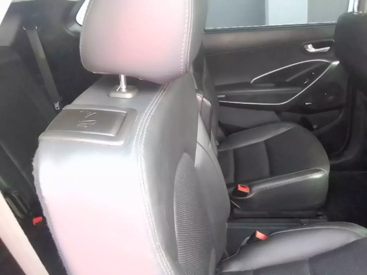 interiorBack