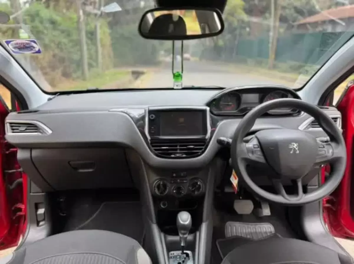interiorFront