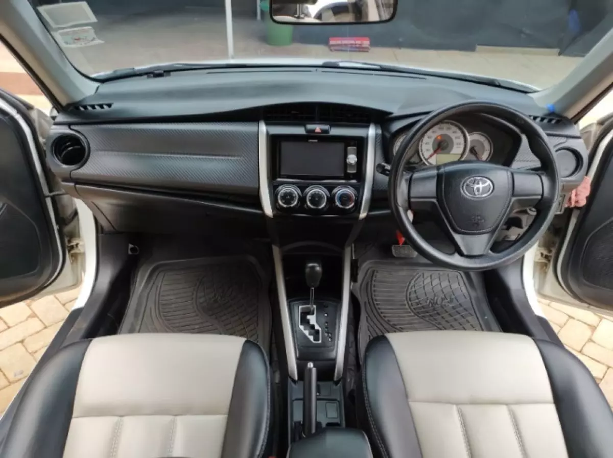interiorFront
