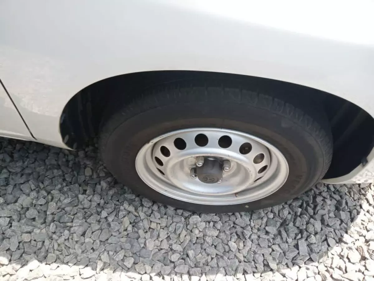 tyre1