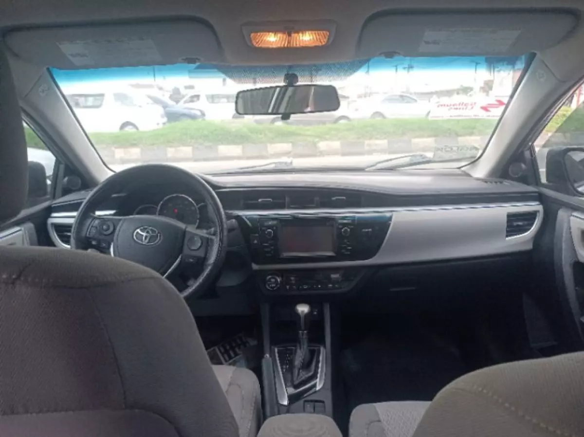 interiorFront