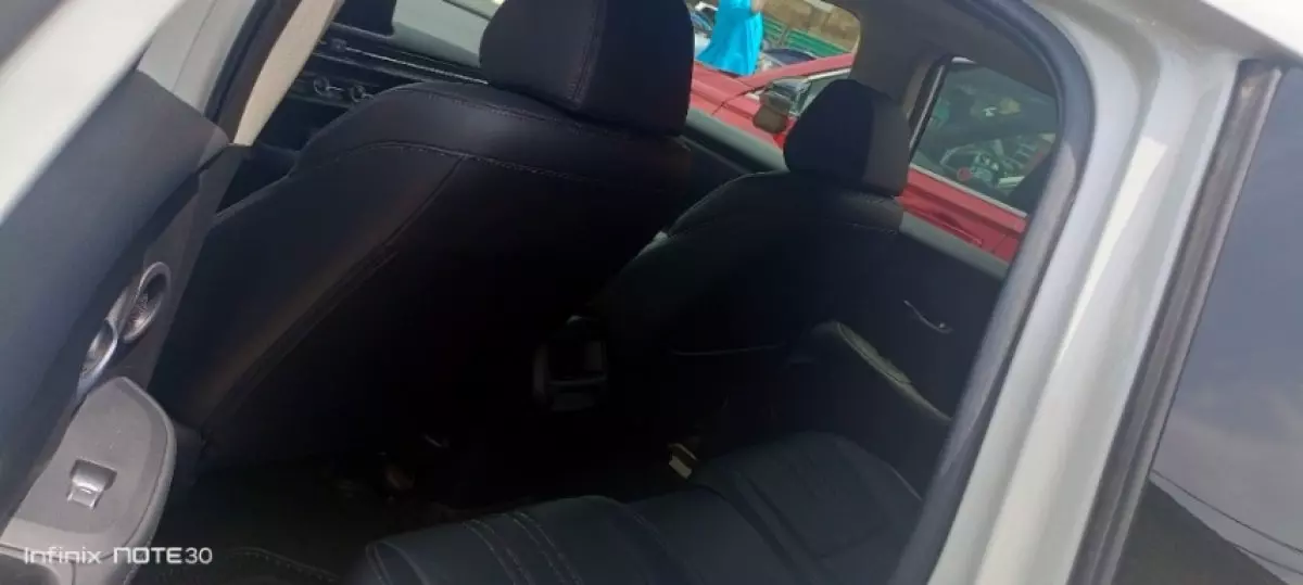 interiorBack