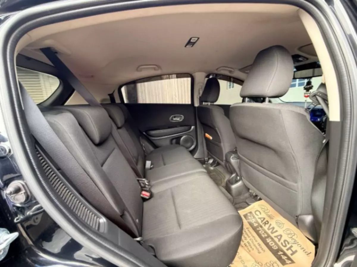 interiorBack