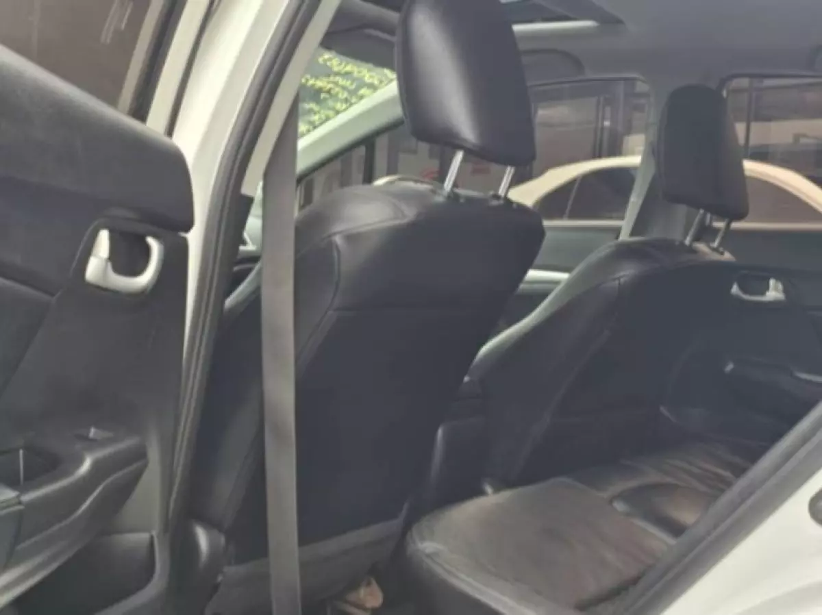 interiorBack