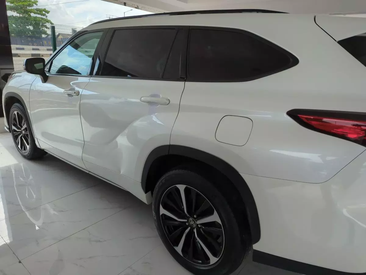 car Left Back
