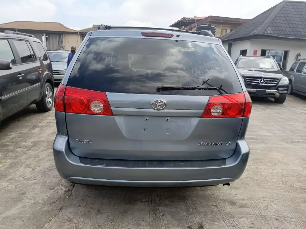 car Back