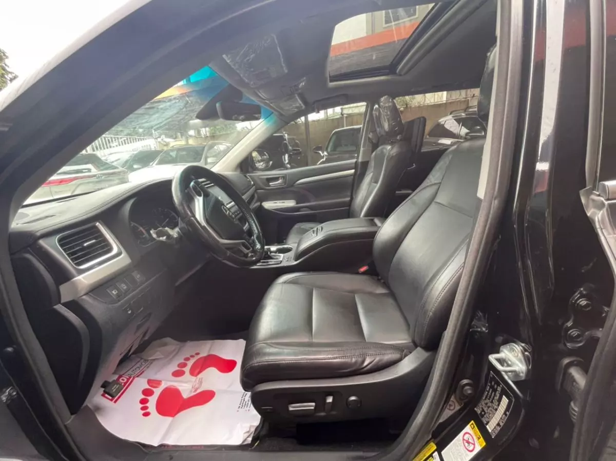 frontSeatView