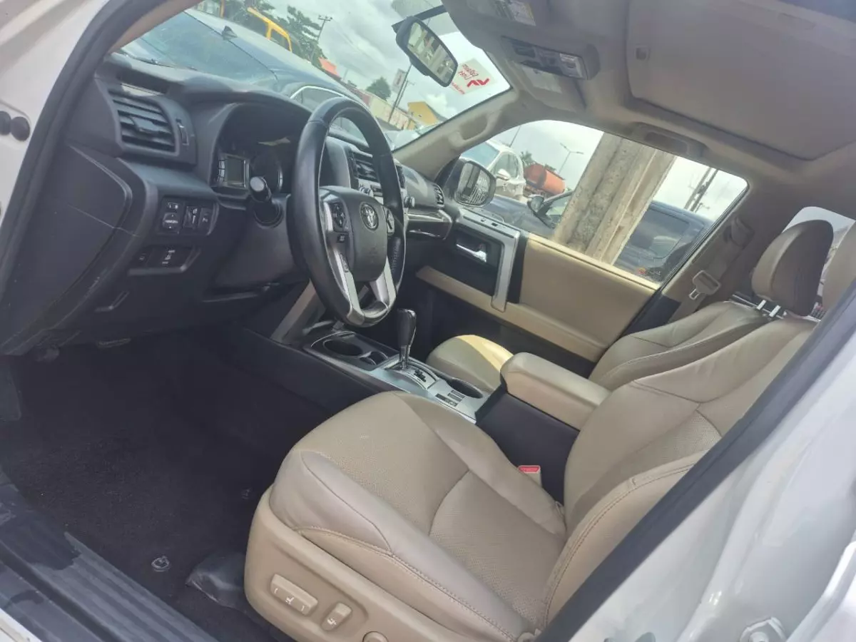 frontSeatInterior