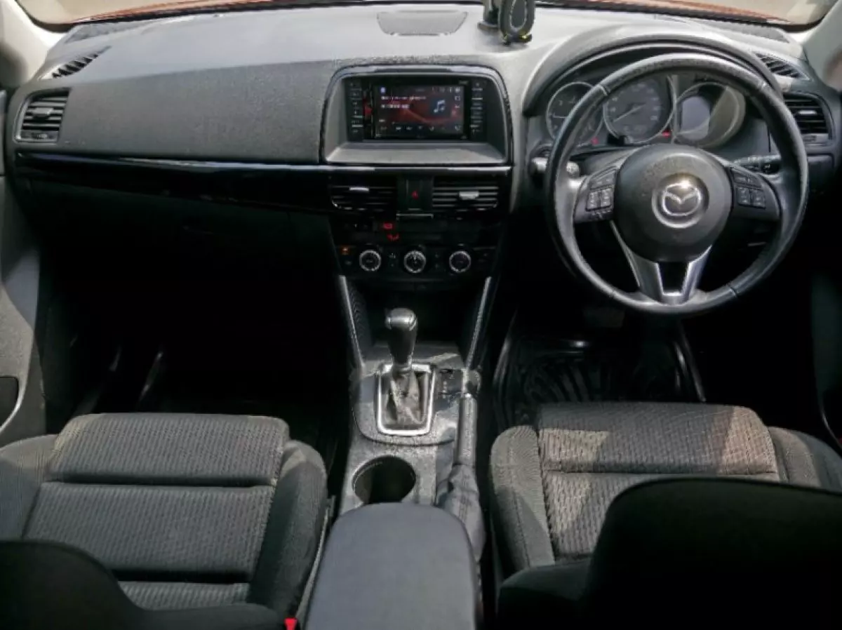 interiorFront