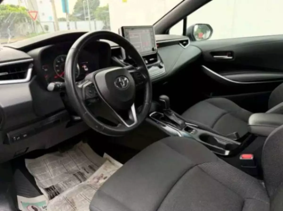 interiorFront