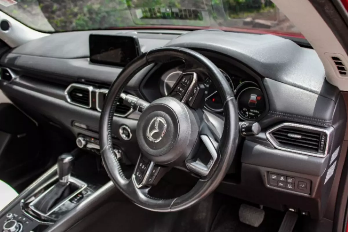 interiorFront