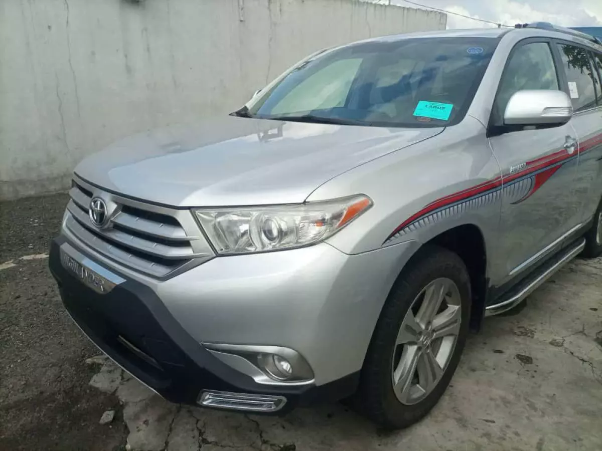Toyota Highlander - 2013