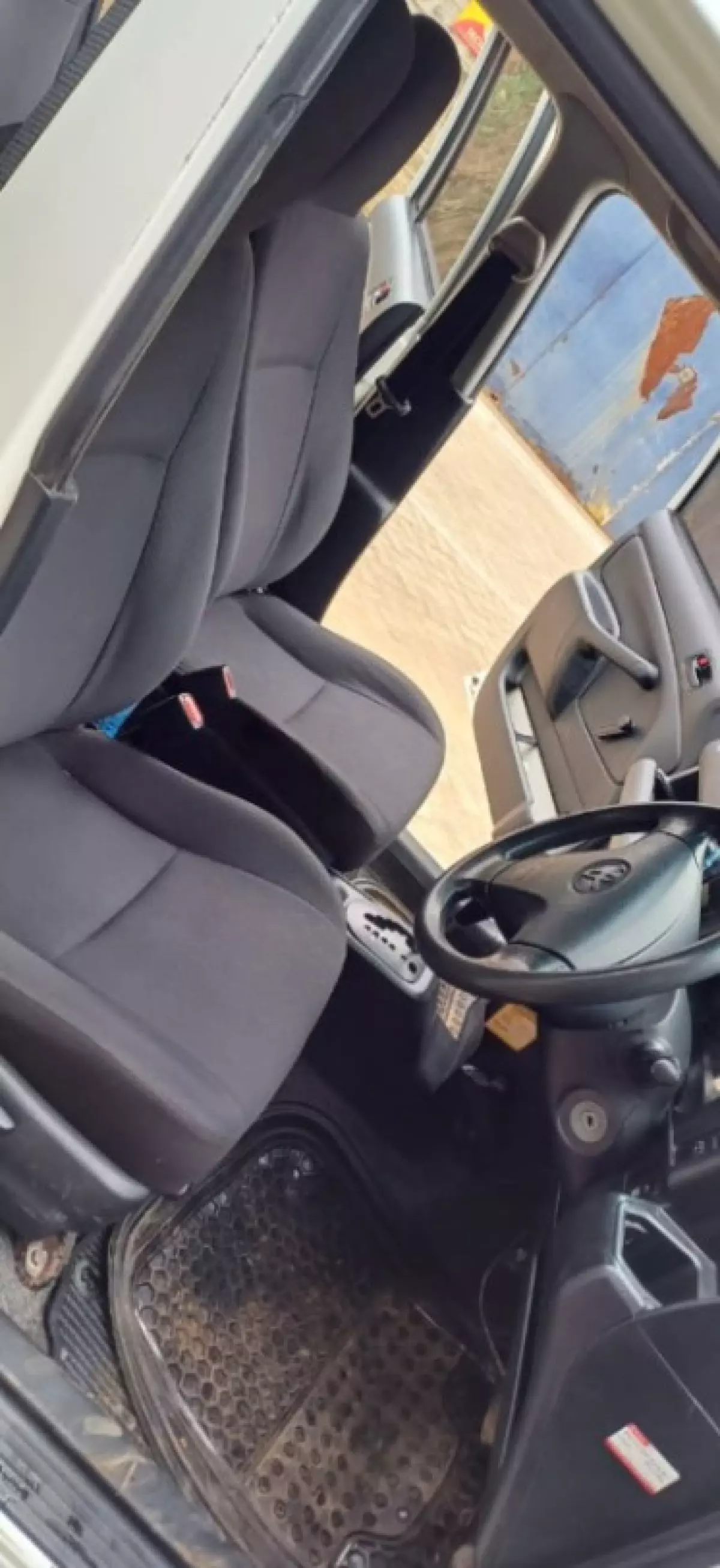 interiorBack