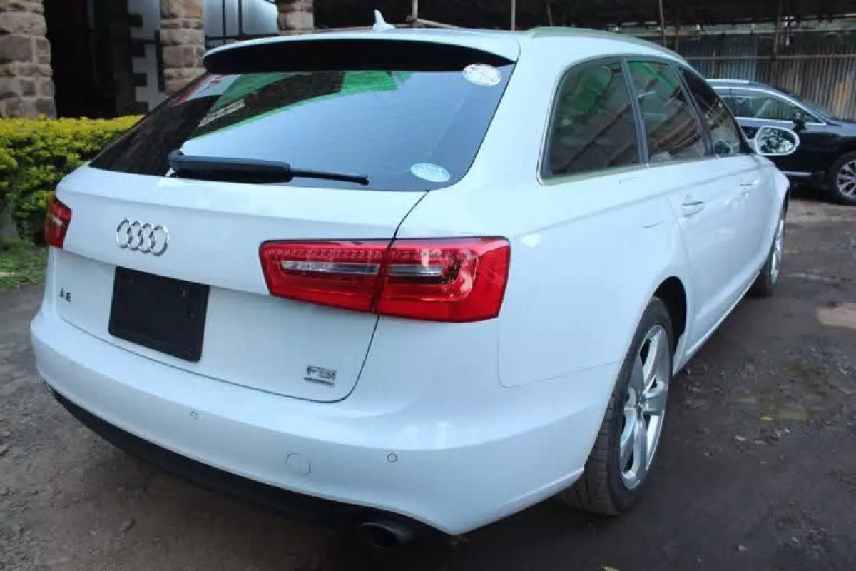 car Right Back