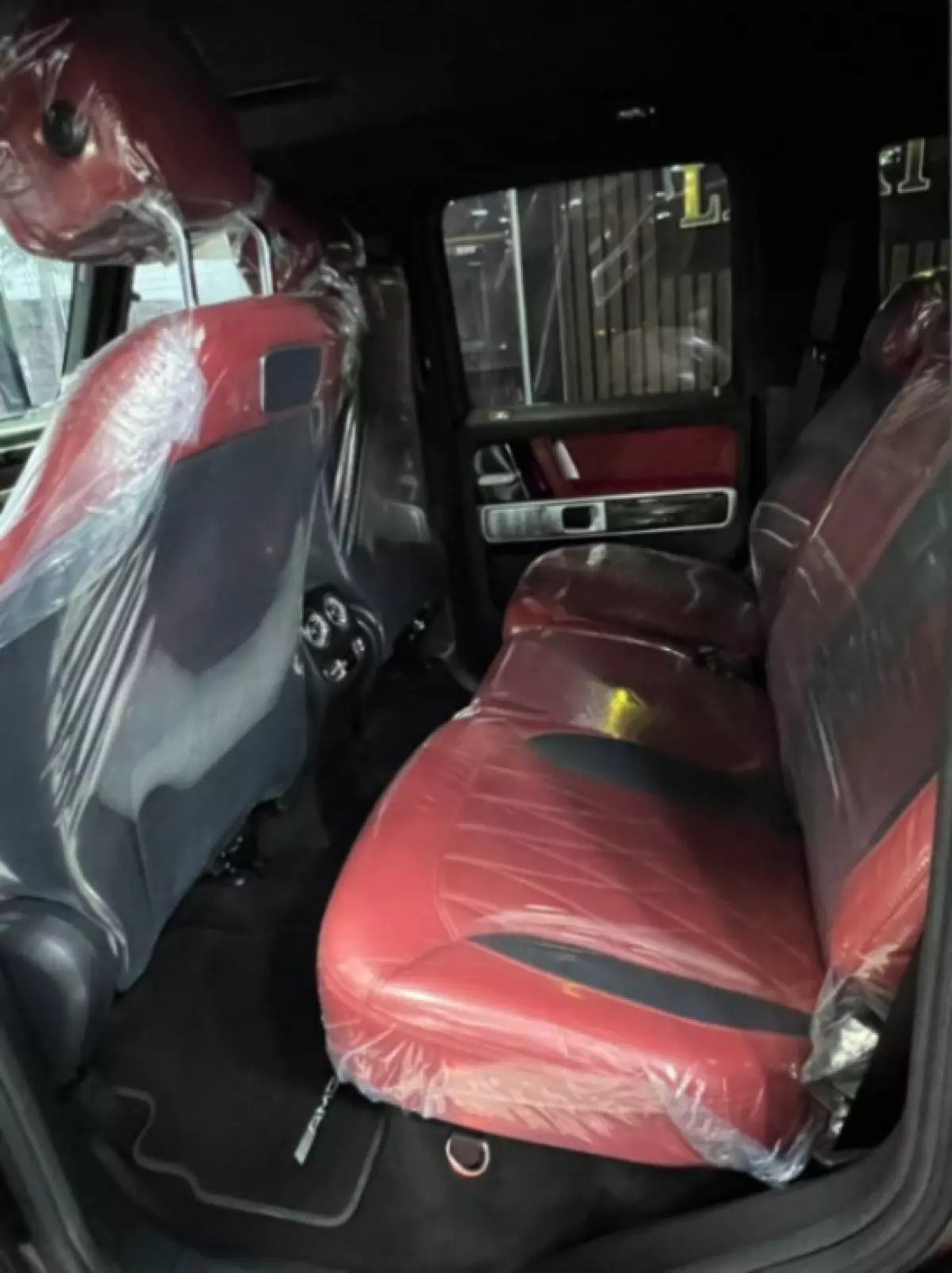 interiorBack