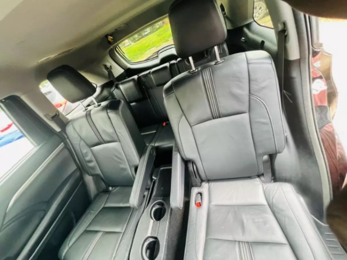 interiorBack