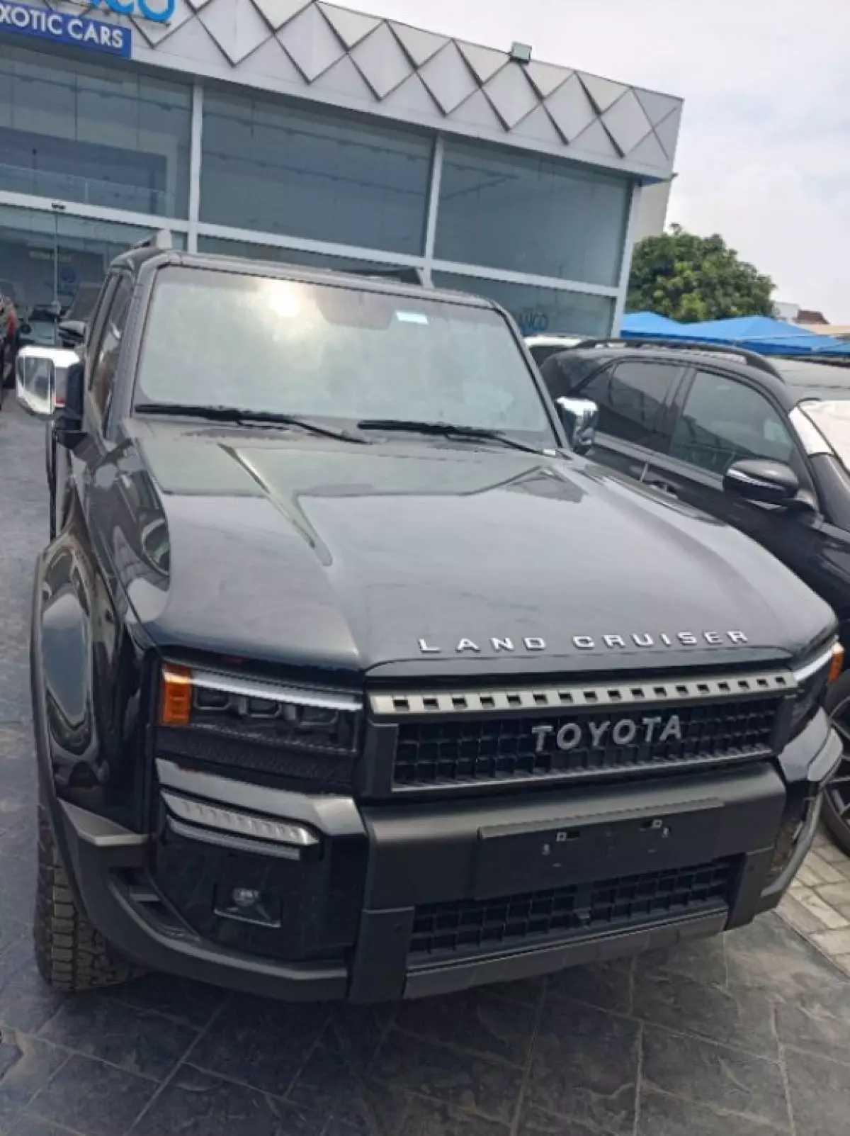 Toyota Landcruiser Prado - 2025