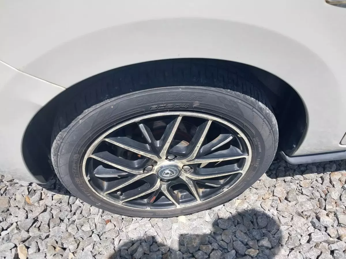 tyre2