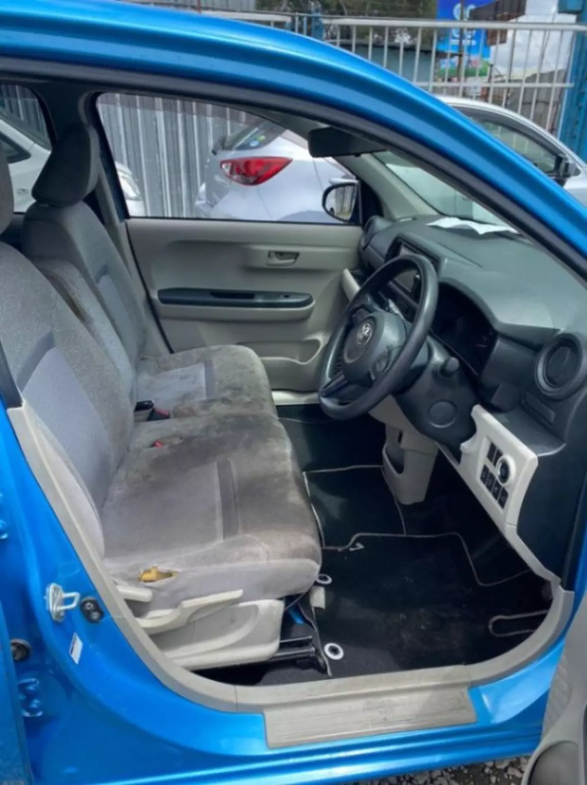 interiorBack